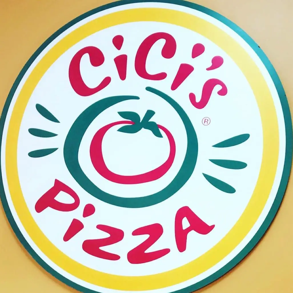 Everything Vegan at Cicis Pizza (2021)