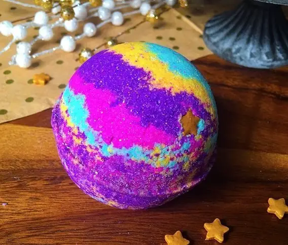 Hippie Dust Ocean-friendly Bath Bomb